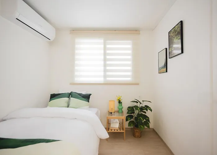 Lumi House *